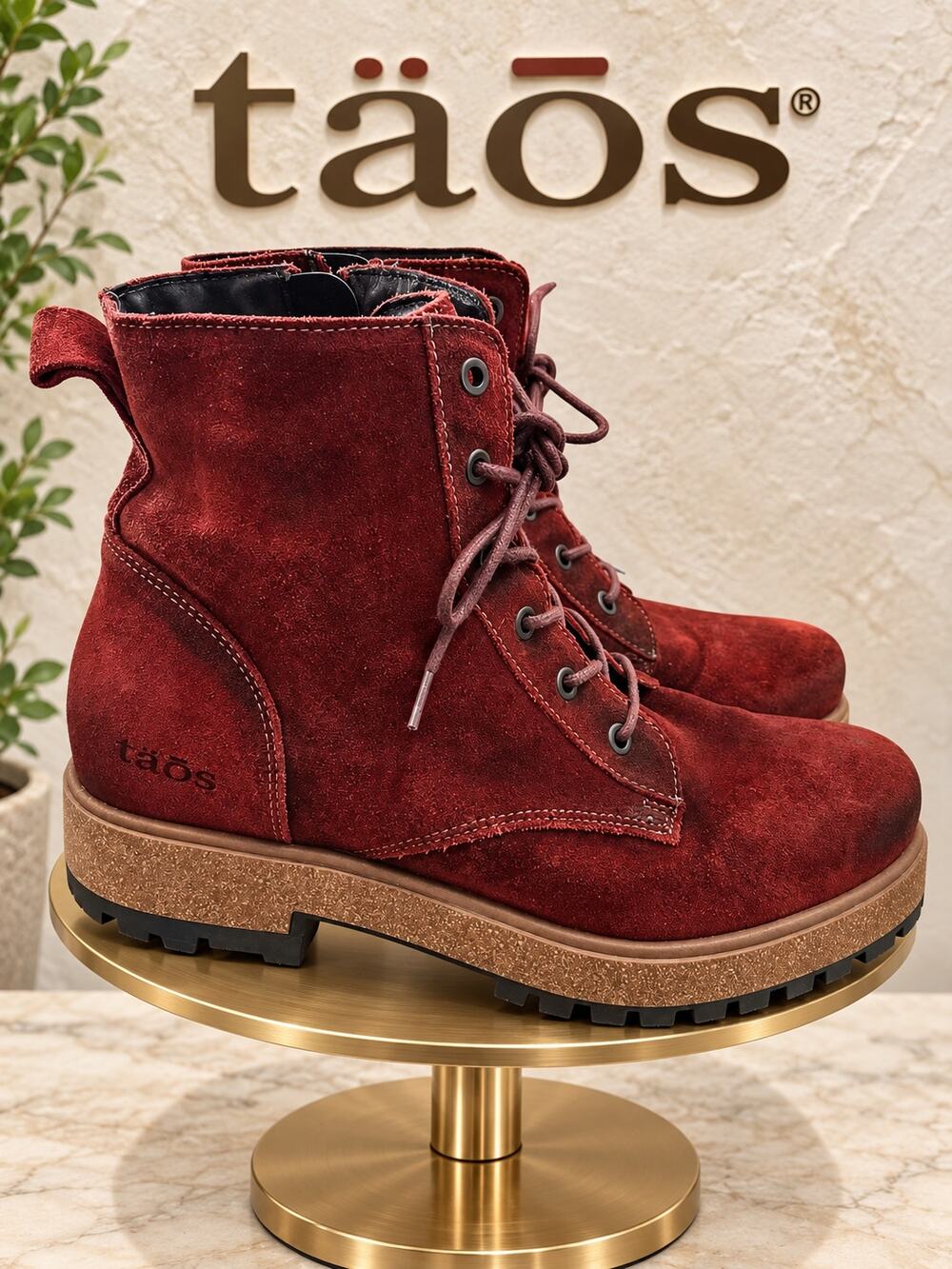 Taos Boot Camp Garnet Rugged Suede Lace Up Ankle Boots EU 39 US 8-8.5